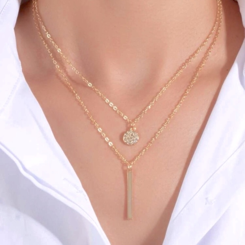 Sale! Minimalistic & Dainty Gold Tone Rhinestone Layered Circle & Bar Necklace